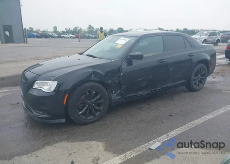 2016 Chrysler 300 Anniversary Edition from USA, damaged, VIN 2C3CCARG7GH344252